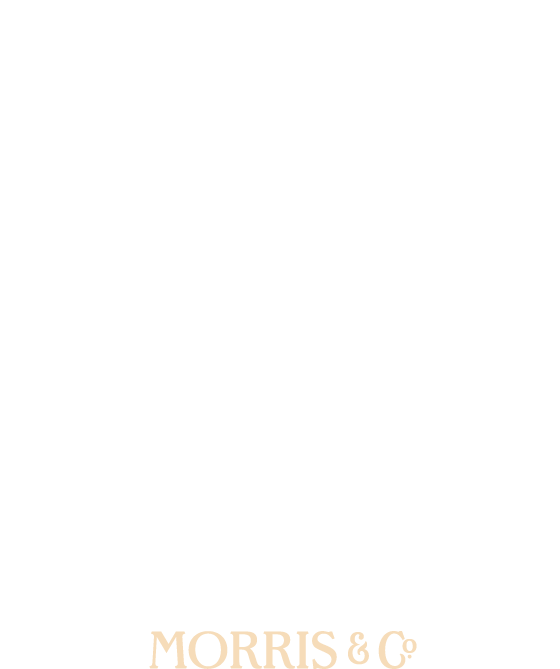 ニールズヤードが誇るベストセラーアイテムで、肌も心も輝くホリデーシーズンを。ウィリアム・モリスが設立したMorris ＆ Co.の代表作、自然の生命力と優雅さを感じさせるゴールデンリリー柄を、ニールズヤードだけの特別な色使いでデザインした日本限定ボックスに入れてお届けします。