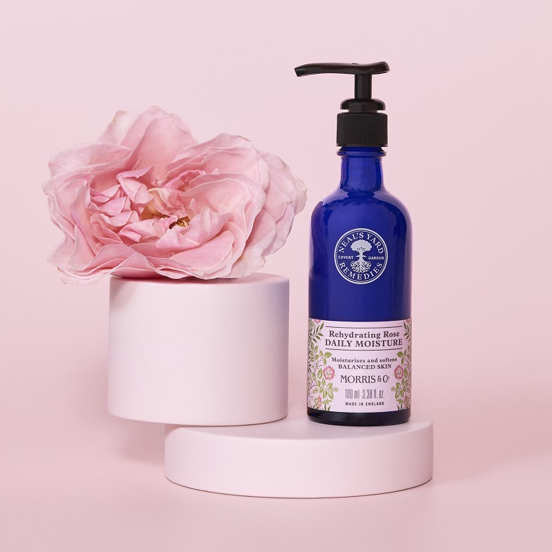 ニールズヤード×Morris & Co. 》キメの整った潤い肌に ローズ